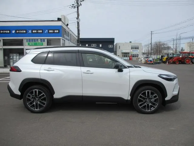 Toyota CorollaCross HYBRID Z 2026 — миниатюра 2
