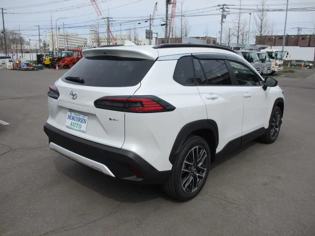 Toyota CorollaCross HYBRID Z 2026 — миниатюра 3