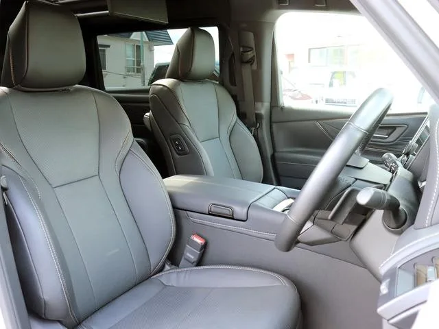 Toyota ALPHARD HYBRID Z 2023 — миниатюра 3
