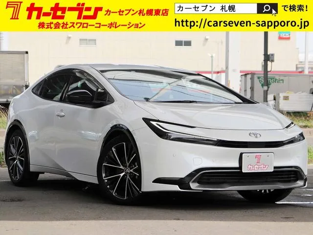Toyota Prius Z 2023 — фото 1, купить с доставкой в Москву