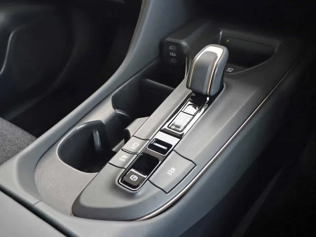 Toyota CROWN CROSSOVER G ADVANCED 2023 — миниатюра 3
