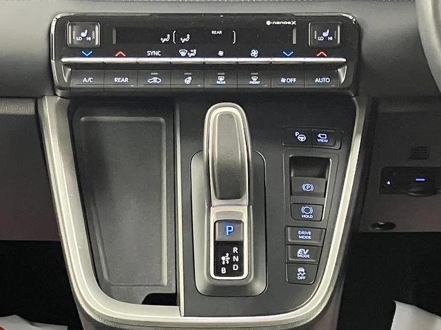 Toyota VOXY HYBRID S-Z 2022 — миниатюра 3