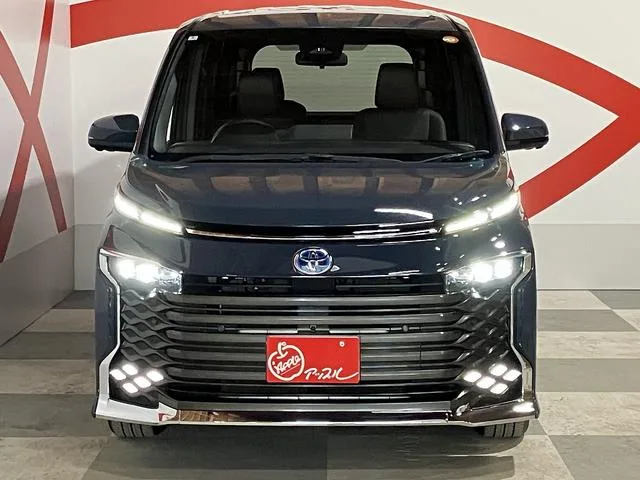 Toyota VOXY HYBRID S-Z 2022 — миниатюра 4