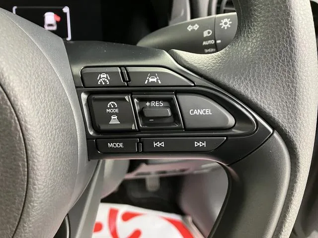 Toyota YARIS CROSS X 2026 — миниатюра 3