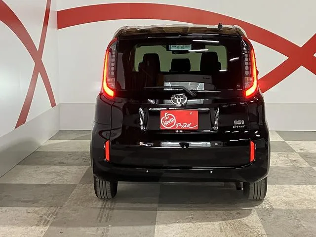 Toyota SIENTA HYBRID Z 2023 — миниатюра 4