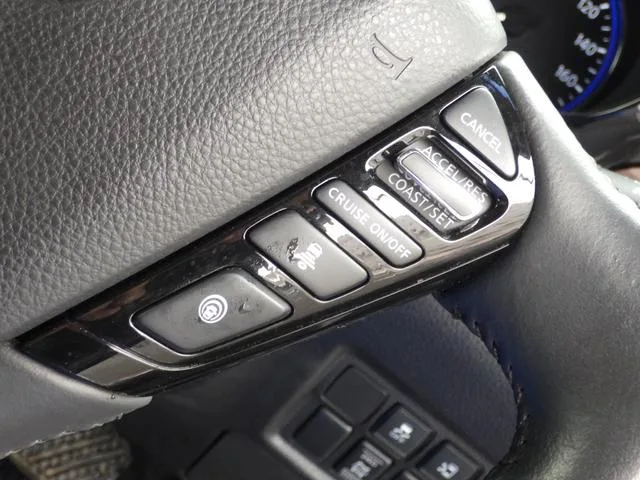 Nissan ELGRAND 250HIGHWAY STAR S 2023 — миниатюра 3
