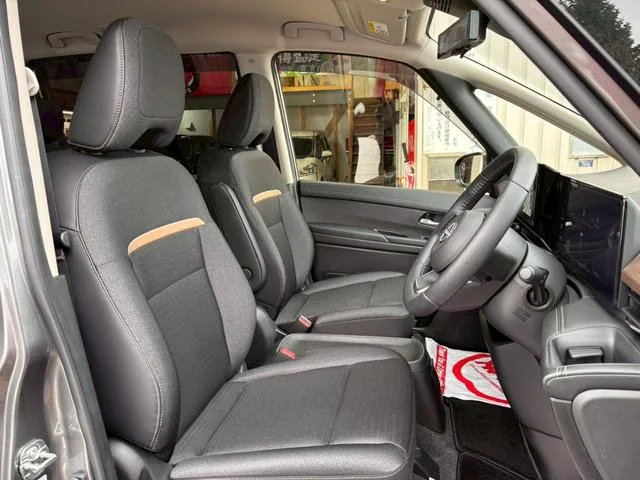 Nissan SERENA E-4ORCE HIGHWAY STAR V 2024 — миниатюра 4