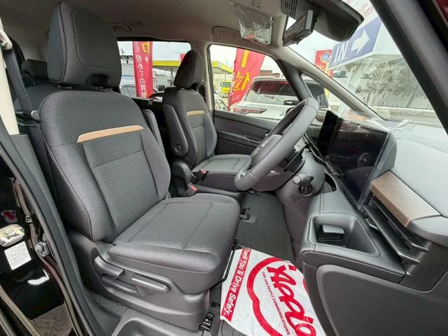 Nissan SERENA HIGHWAY STAR V 2025 — миниатюра 2