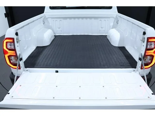 Toyota HILUX Z GR SPORT 2023 — миниатюра 4