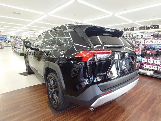Toyota RAV4 ADVENTURE 2025 — миниатюра 3