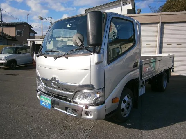 Hino DUTRO 2025 — фото 1, купить с доставкой в Москву