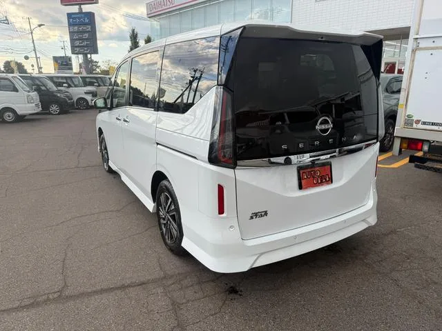 Nissan SERENA HIGHWAY STAR V 2023 — миниатюра 3