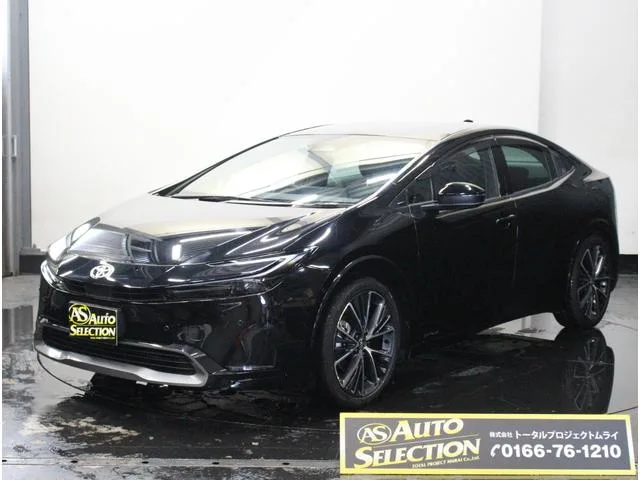 Toyota PRIUS Z 2024 — фото 1, купить с доставкой в Москву