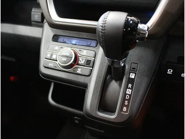 Daihatsu MOVE RS 2025 — миниатюра 3