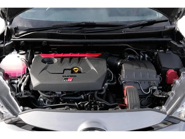Toyota GR YARIS RZ HIGH PERFORMANCE 2024 — миниатюра 5