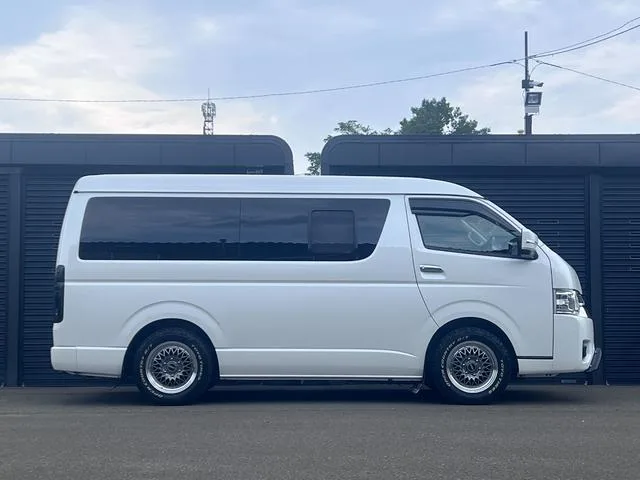 Toyota HIACE WAGON GL 2023 — миниатюра 3