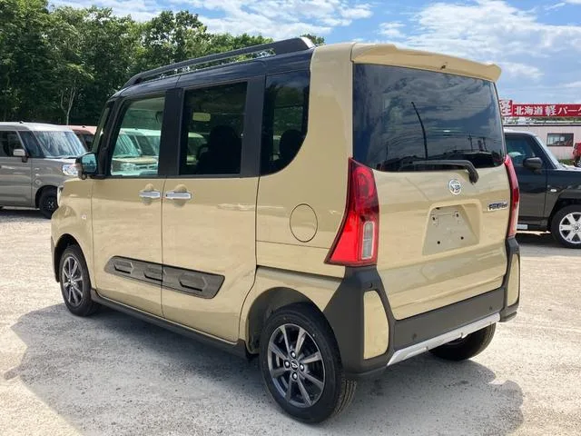Daihatsu TANTO FUN CR0SS 2024 — миниатюра 2