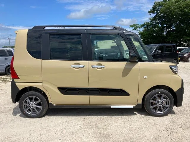 Daihatsu TANTO FUN CR0SS 2024 — миниатюра 3