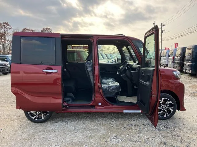 Daihatsu TANTO CUSTOM X 2025 — миниатюра 4