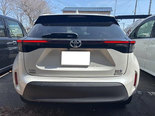 Toyota YARIS CROSS HYBRID Z 2023 — миниатюра 4
