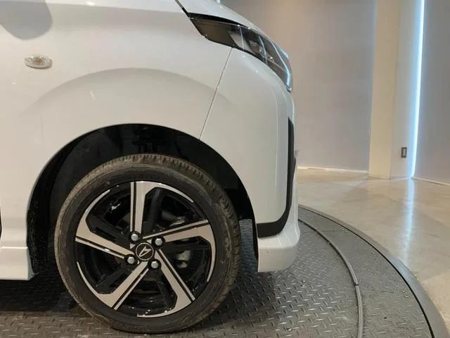 Daihatsu MOVE RS 2025 — миниатюра 3