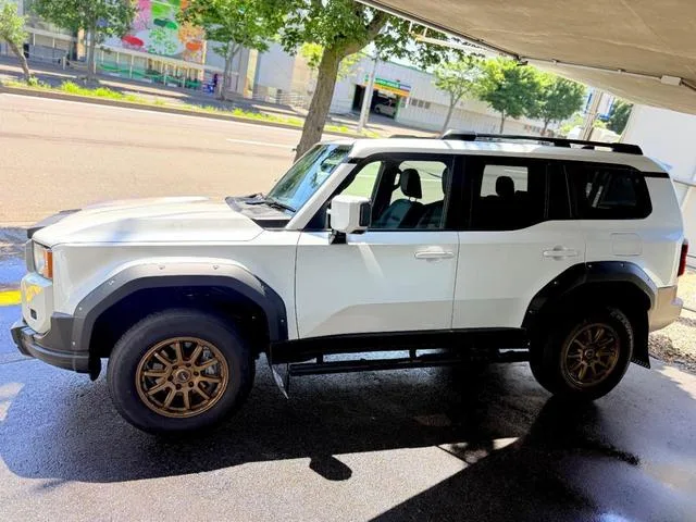 Toyota LAND CRUISER 250 VX 2024 — миниатюра 2