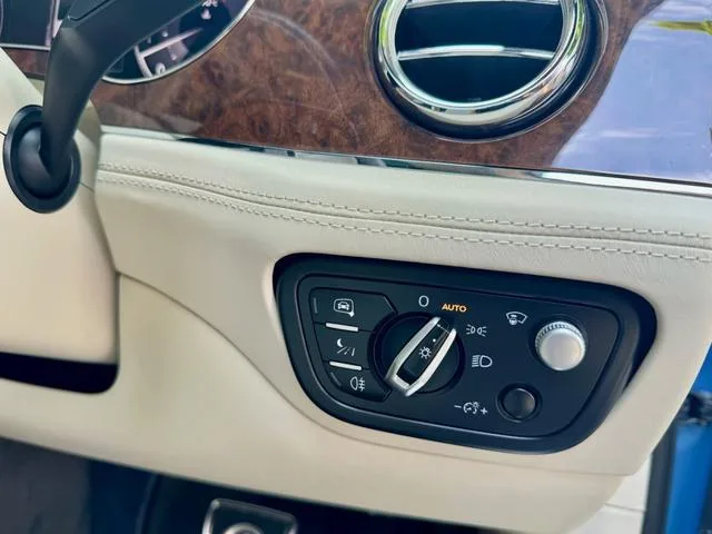 Bentley BENTAYGA SPEED 2023 — миниатюра 5