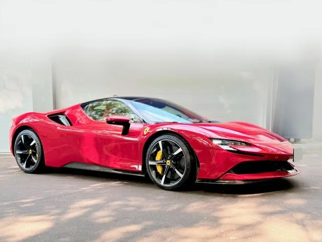 Ferrari SF90 Stradale BASE GRADE 2023 — миниатюра 5