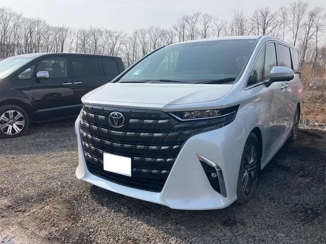 Toyota ALPHARD HYBRID Z 2025 — фото 1, купить с доставкой в Москву