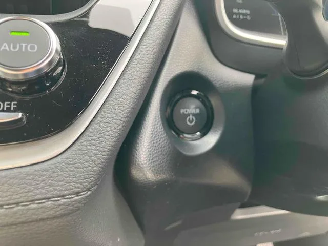 Toyota CorollaCross HYBRID Z 2025 — миниатюра 3