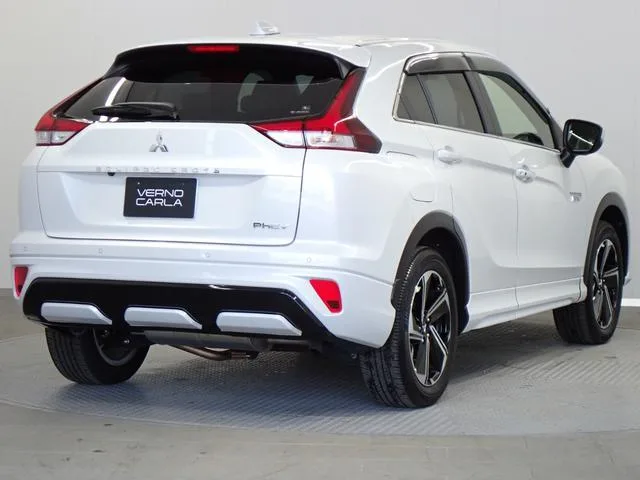 Mitsubishi ECLIPSE CROSS PHEV P 2022 — миниатюра 3