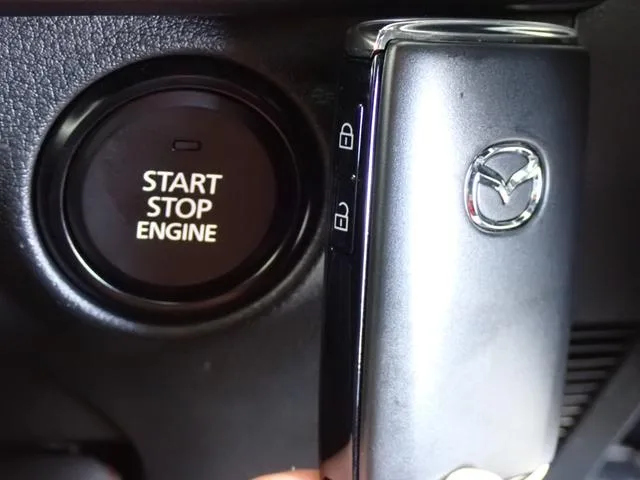 Mazda MAZDA3 FASTBACK 20S RETRO SPORTS EDITION 2024 — миниатюра 5