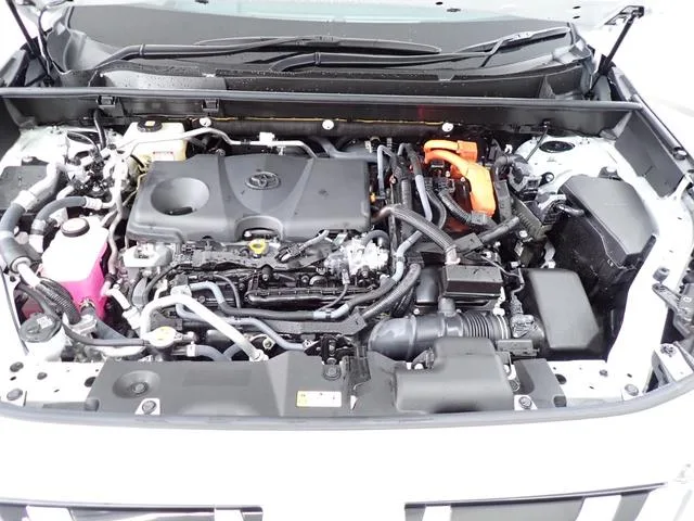 Toyota RAV4 PHV Z 2024 — миниатюра 5