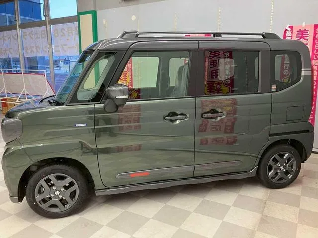 Suzuki SPACIA GEAR HYBRID XZ 2026 — миниатюра 2