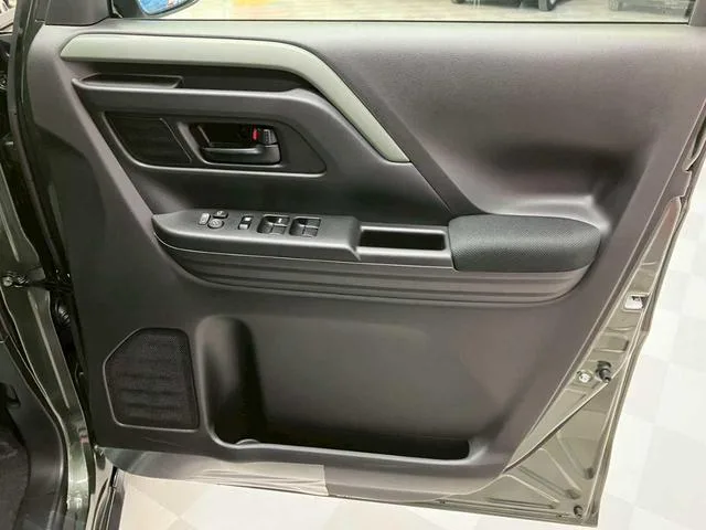 Suzuki SPACIA GEAR HYBRID XZ 2026 — миниатюра 4