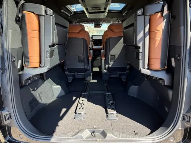 Toyota VELLFIRE HYBRID Z PREMIER 2023 — миниатюра 5