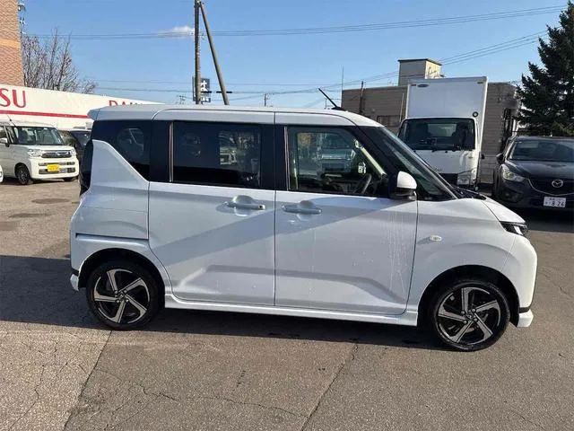 Daihatsu MOVE RS 2025 — миниатюра 4