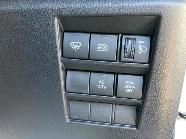 Toyota VOXY HYBRID S-Z 2023 — миниатюра 2