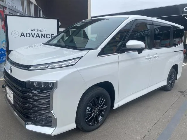Toyota VOXY HYBRID S-Z 2026 — фото 1, купить с доставкой в Москву