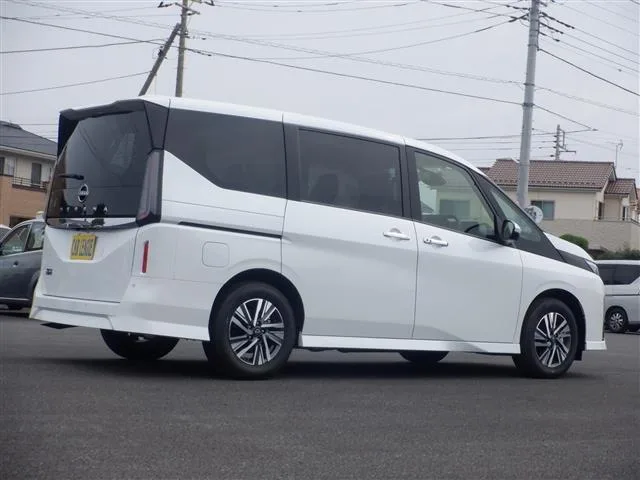 Nissan SERENA HIGHWAY STAR V 2024 — миниатюра 3