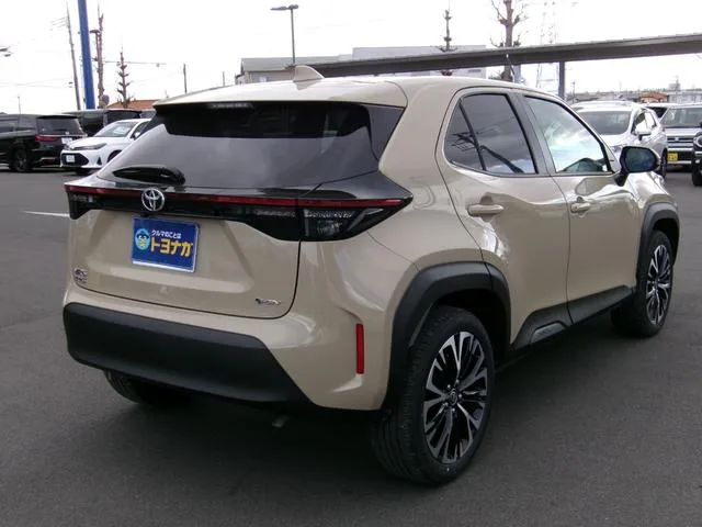 Toyota YARIS CROSS HYBRID Z 2025 — миниатюра 2