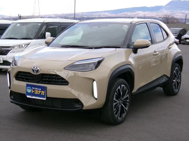 Toyota YARIS CROSS HYBRID Z 2025 — фото 1, купить с доставкой в Москву