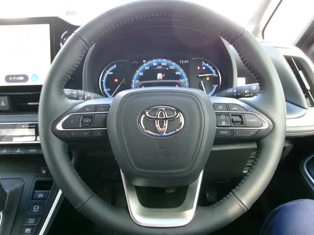 Toyota NOAH HYBRID S-Z 2026 — миниатюра 5