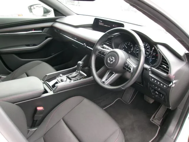 Mazda MAZDA3 FASTBACK XD BLACK TONE EDITION 2024 — миниатюра 3