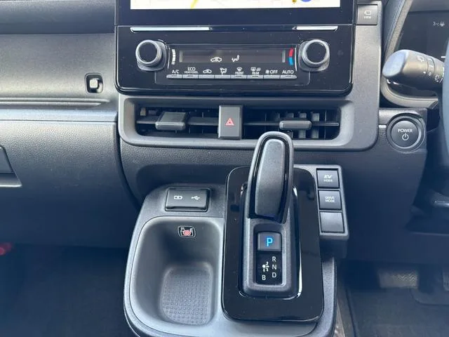 Toyota SIENTA HYBRID Z 2024 — миниатюра 5