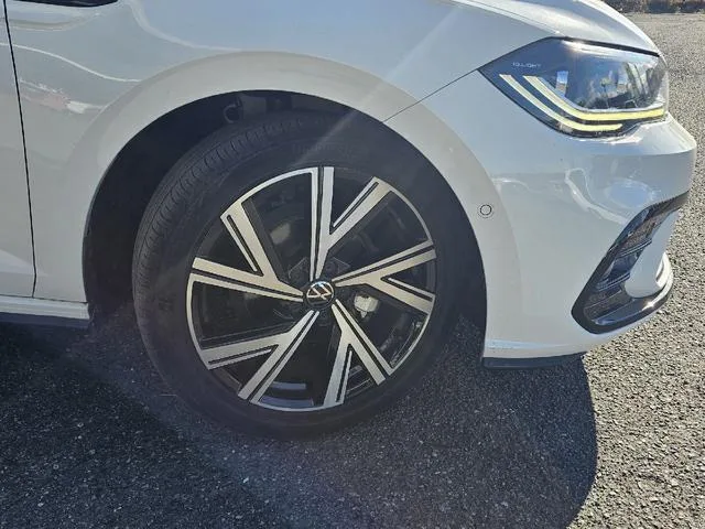 Volkswagen Polo TSI R-LINE 2023 — миниатюра 5