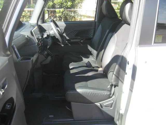 Daihatsu TANTO CUSTOM X 2022 — миниатюра 3
