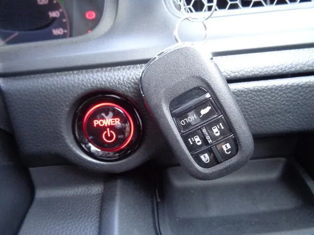 Honda STEPWAGON E:HEV SPADA 2025 — миниатюра 2