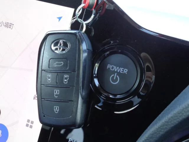 Toyota NOAH HYBRID S-Z 2025 — миниатюра 2