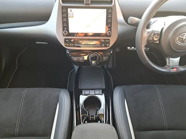 Toyota PRIUS PHV S GR SPORT 2022 — миниатюра 5